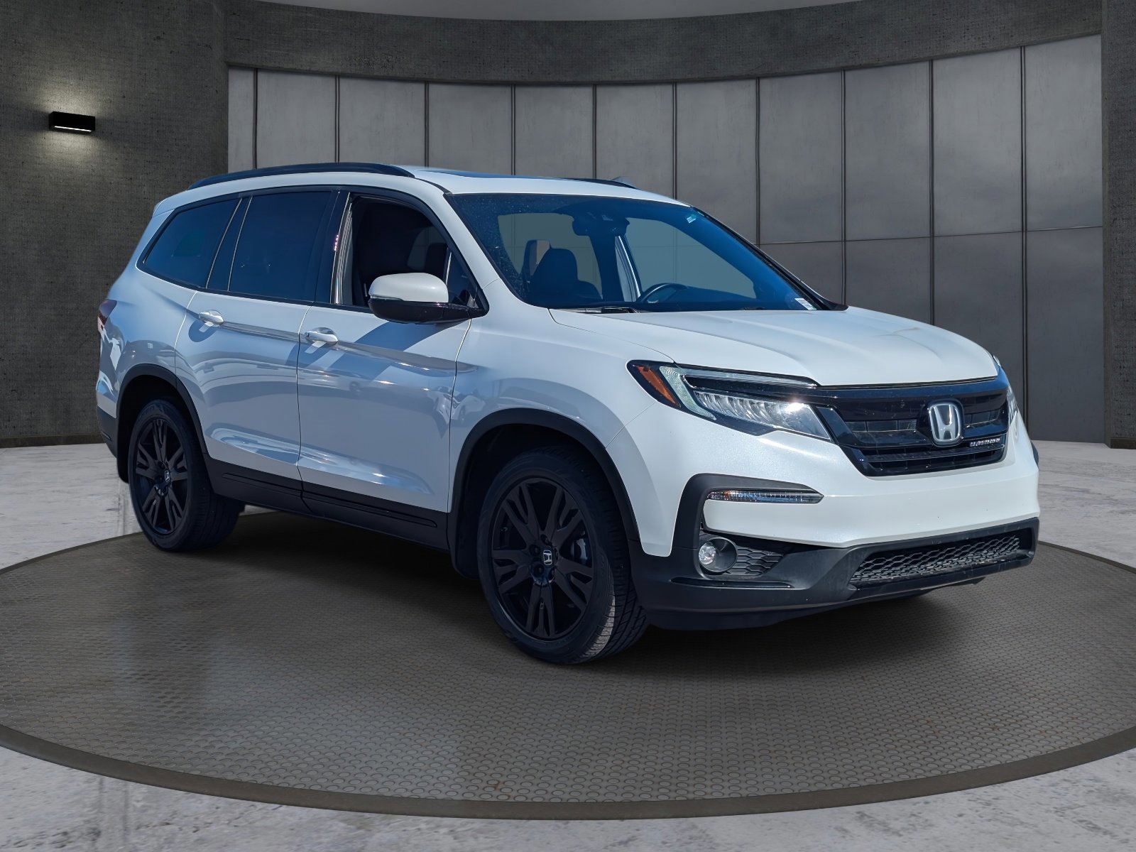 Used 2021 Honda Pilot Black Edition image 8