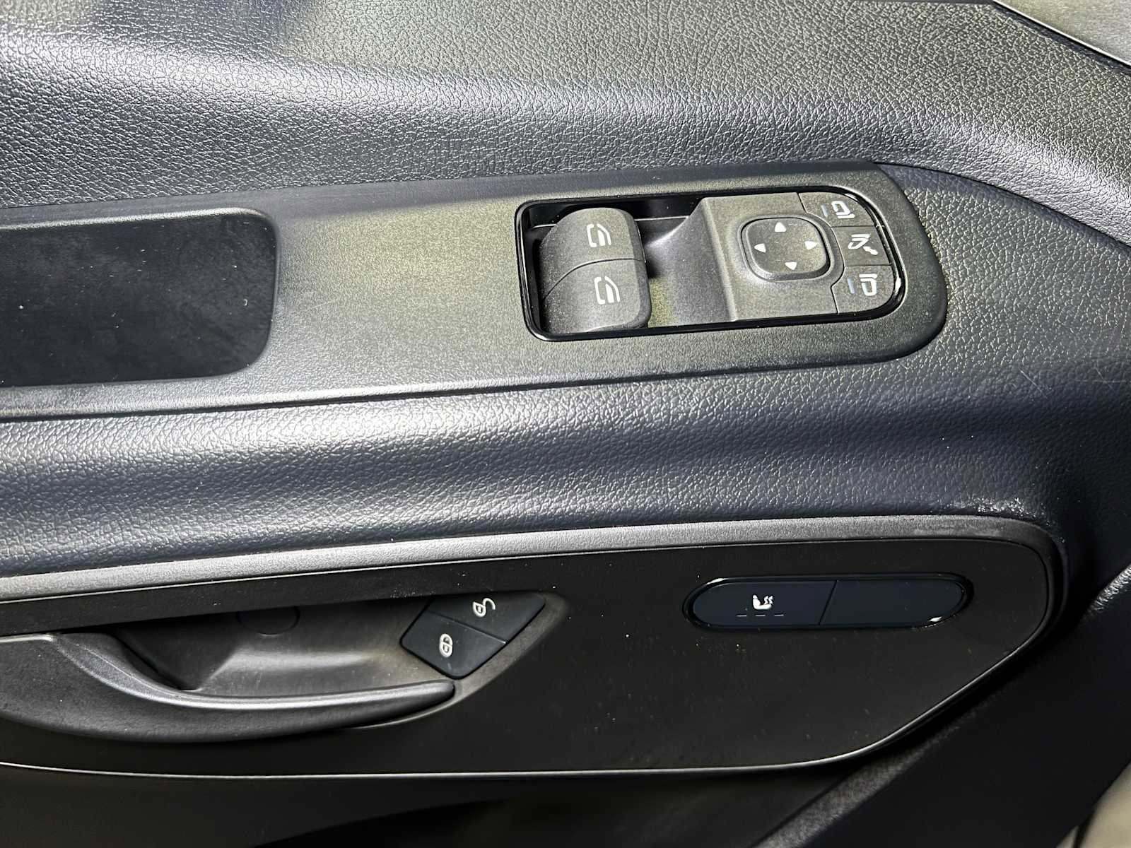 Used 2025 Mercedes-Benz Sprinter 2500 image 22