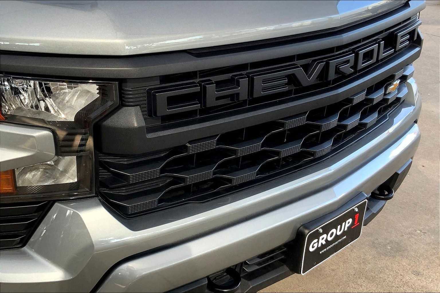 Certified 2025 Chevrolet Silverado 1500 Custom image 33