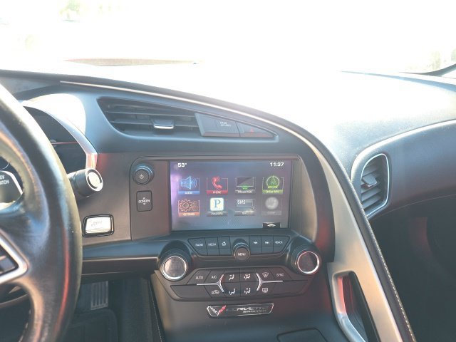 Used 2016 Chevrolet Corvette Stingray Coupe RWD image 9