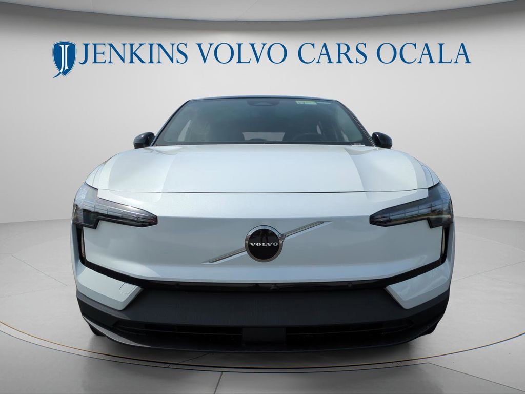New 2026 Volvo EX30 Plus w/ Climate Package RWD image 8