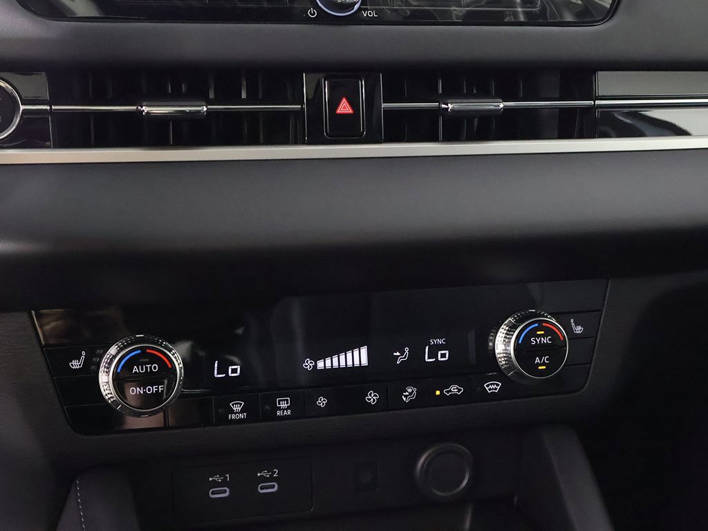 New 2025 Mitsubishi Outlander SE image 53