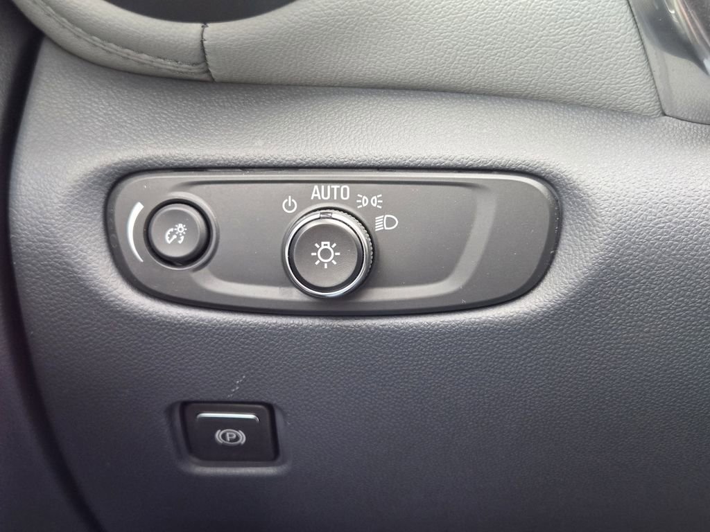 Used 2022 Chevrolet Blazer LT image 24