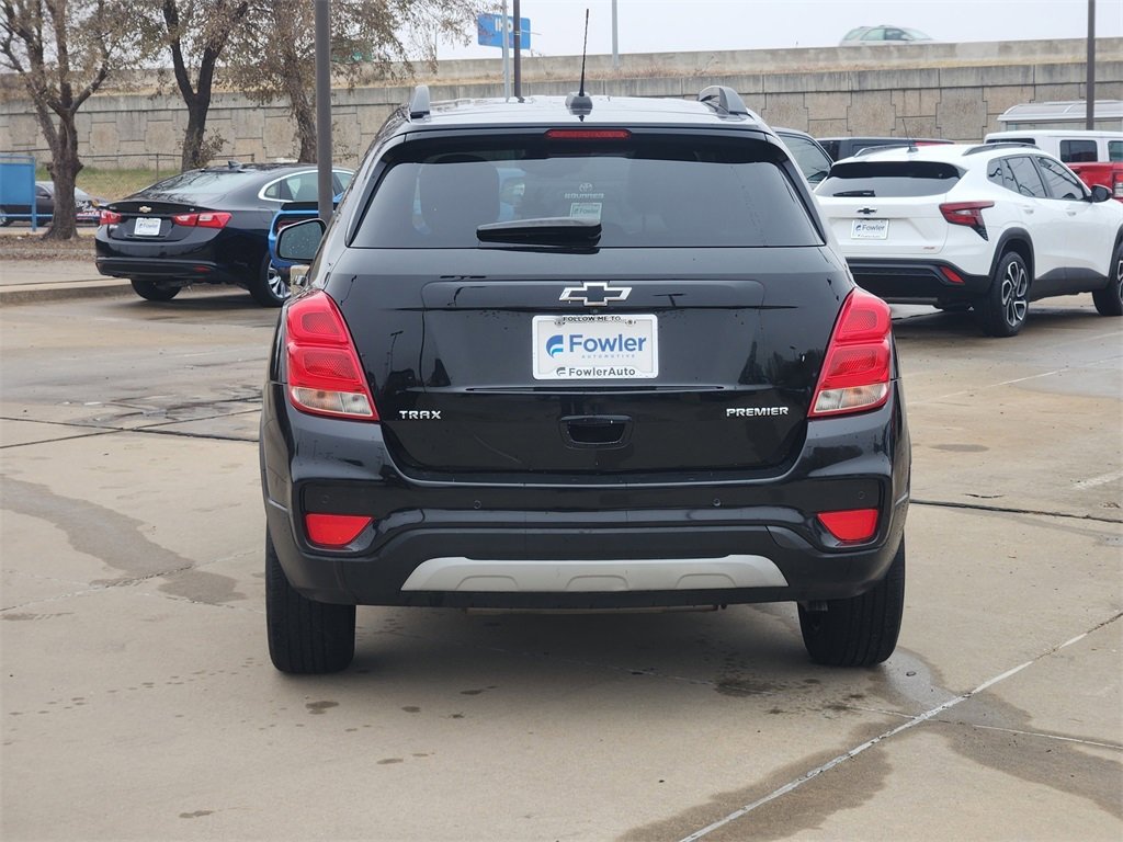 Used 2019 Chevrolet Trax Premier w/ Midnight Edition image 7