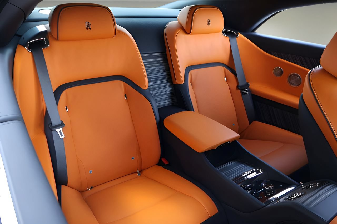 Certified 2024 Rolls-Royce Spectre w/ Leather Finishing Pack AWD/4WD image 23