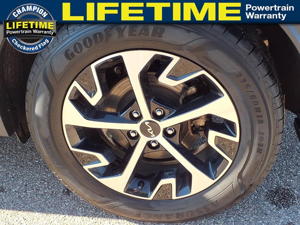 Used 2025 Kia Sportage EX AWD/4WD image 10