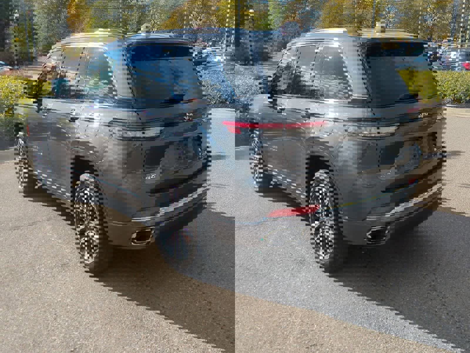 Used 2022 Jeep Grand Cherokee Overland image 6