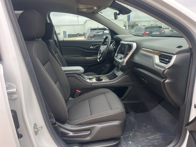 Used 2023 GMC Acadia SLE w/ Driver Convenience Package image 60