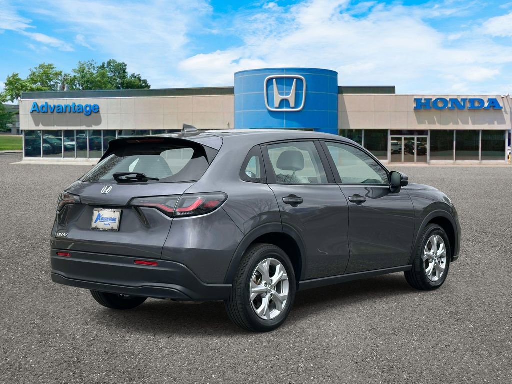 Certified 2023 Honda HR-V LX image 4