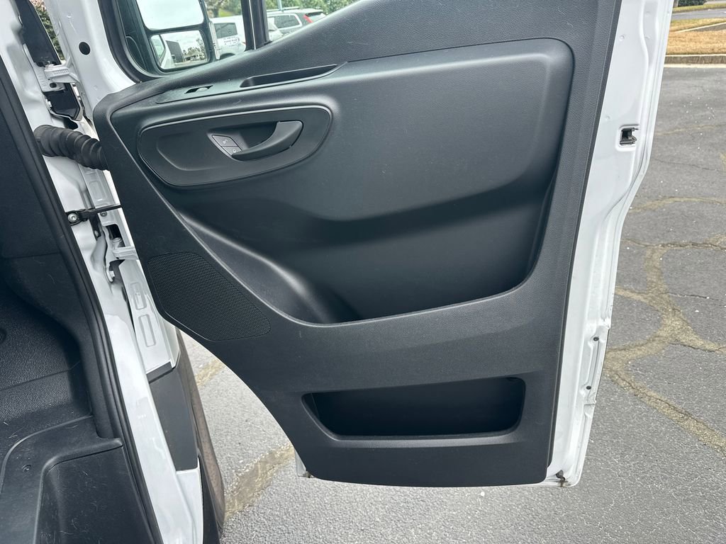 Used 2025 Mercedes-Benz Sprinter 2500 image 15