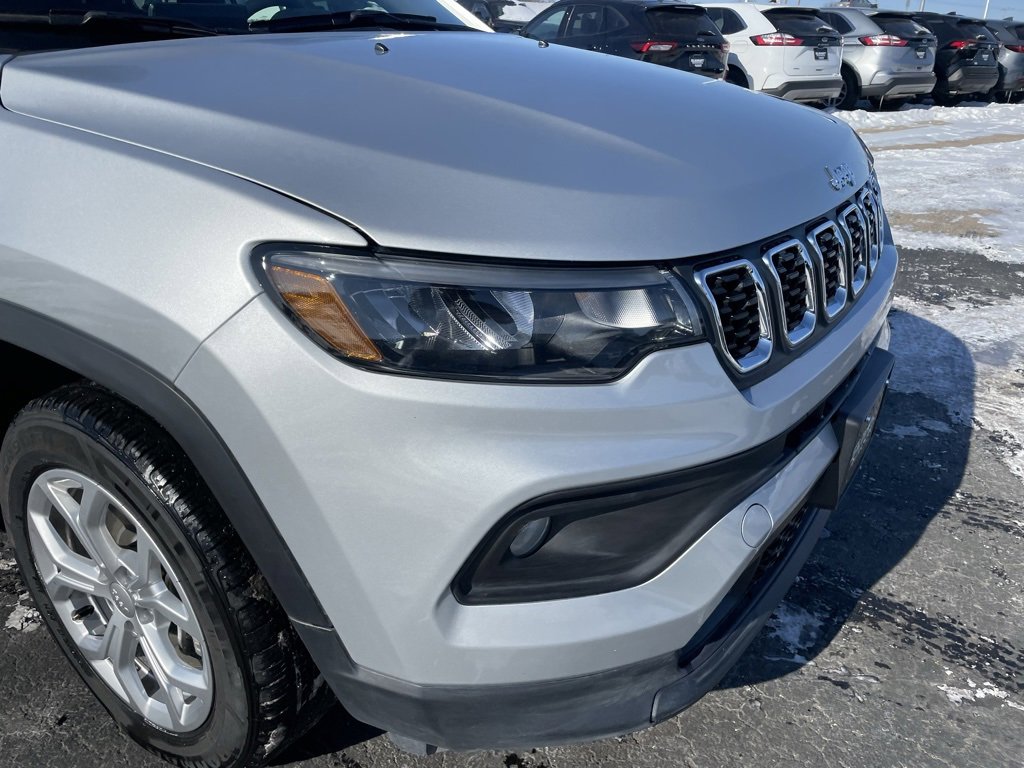 Used 2024 Jeep Compass Latitude image 24