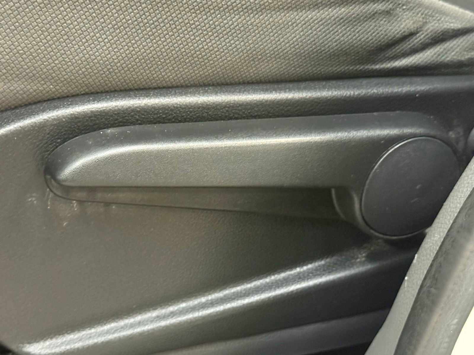 Used 2020 Nissan NV200 S FWD image 23