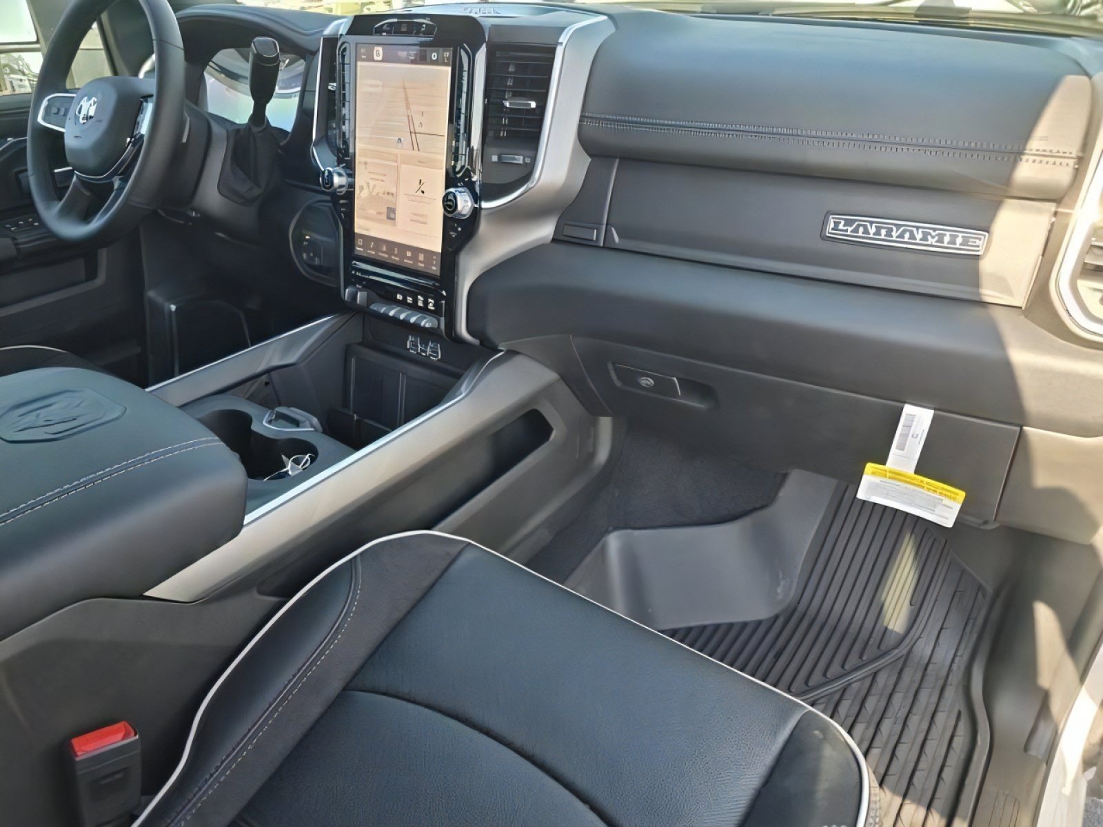 New 2026 RAM 2500 Laramie w/ Night Edition AWD/4WD image 11
