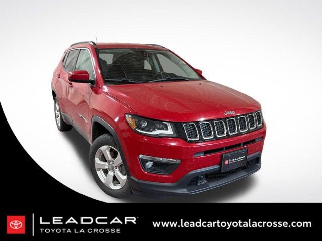 Used 2018 Jeep Compass Latitude w/ Popular Equipment Group AWD/4WD image 1