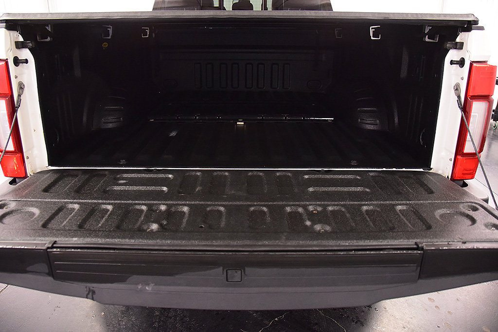 Used 2022 Ford F250 Lariat w/ Black Appearance Pkg AWD/4WD image 7