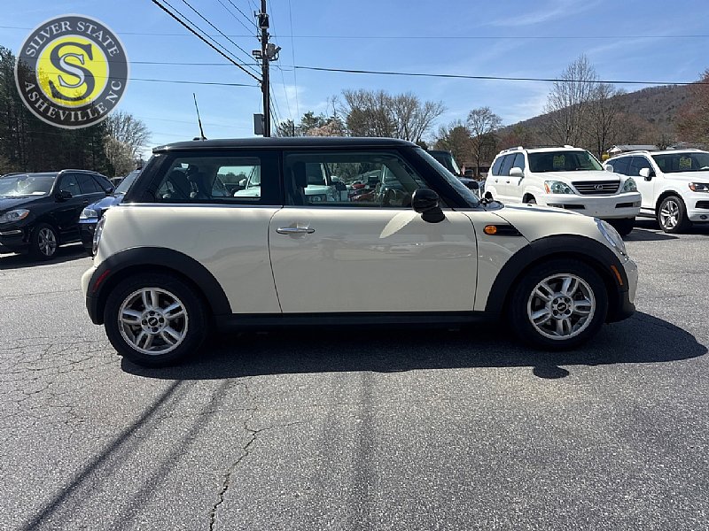 Used 2013 MINI Cooper Hardtop image 7