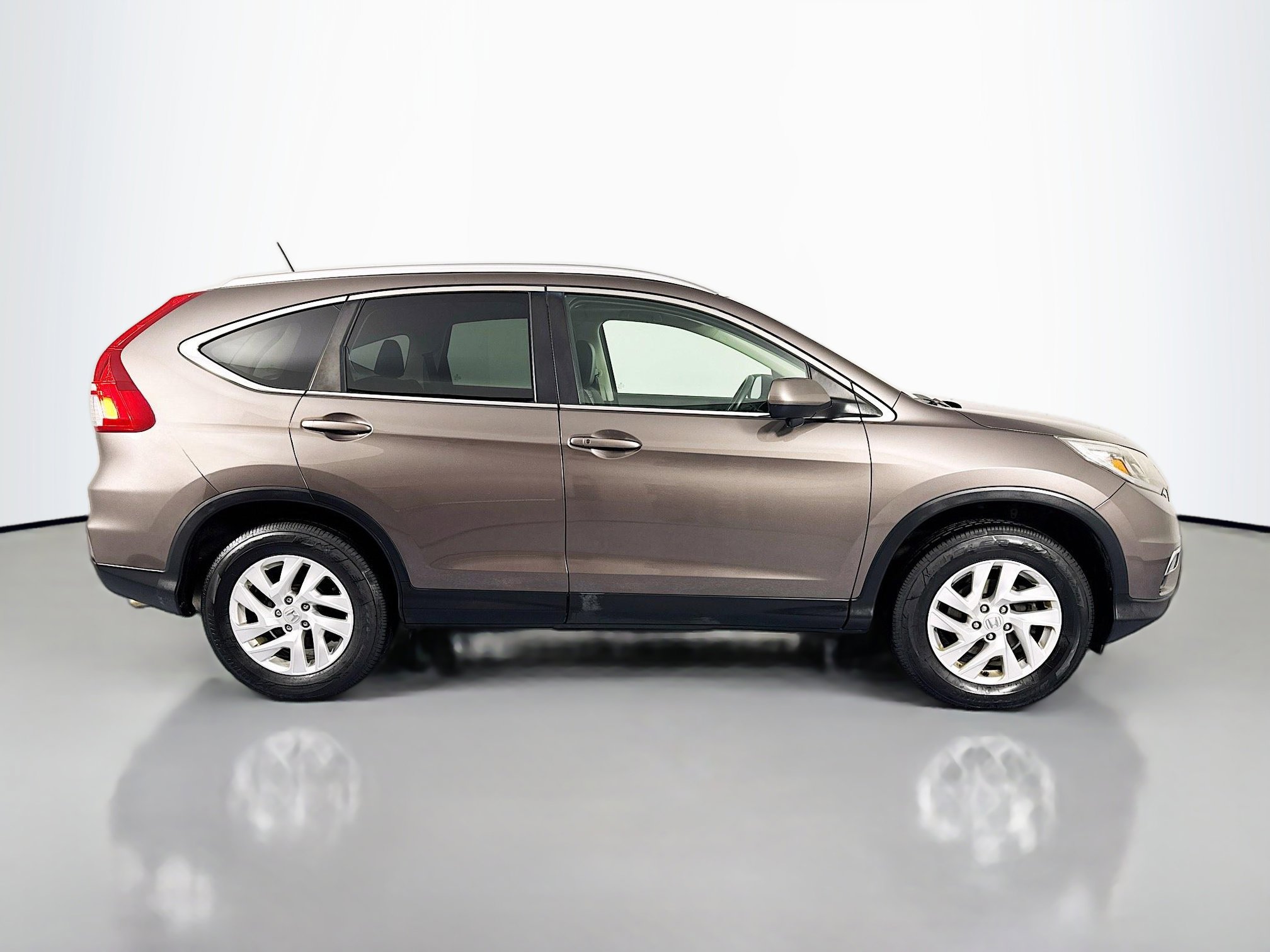 Used 2016 Honda CR-V EX-L image 4