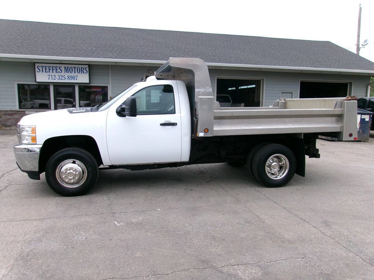 Used 2013 Chevrolet Silverado 3500 W/T w/ Snow Plow Prep Package AWD/4WD image 2