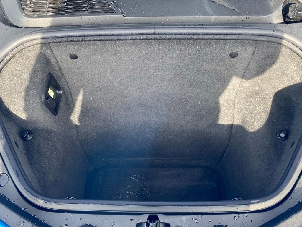 Used 2024 Chevrolet Corvette Stingray Coupe w/ 1LT image 17