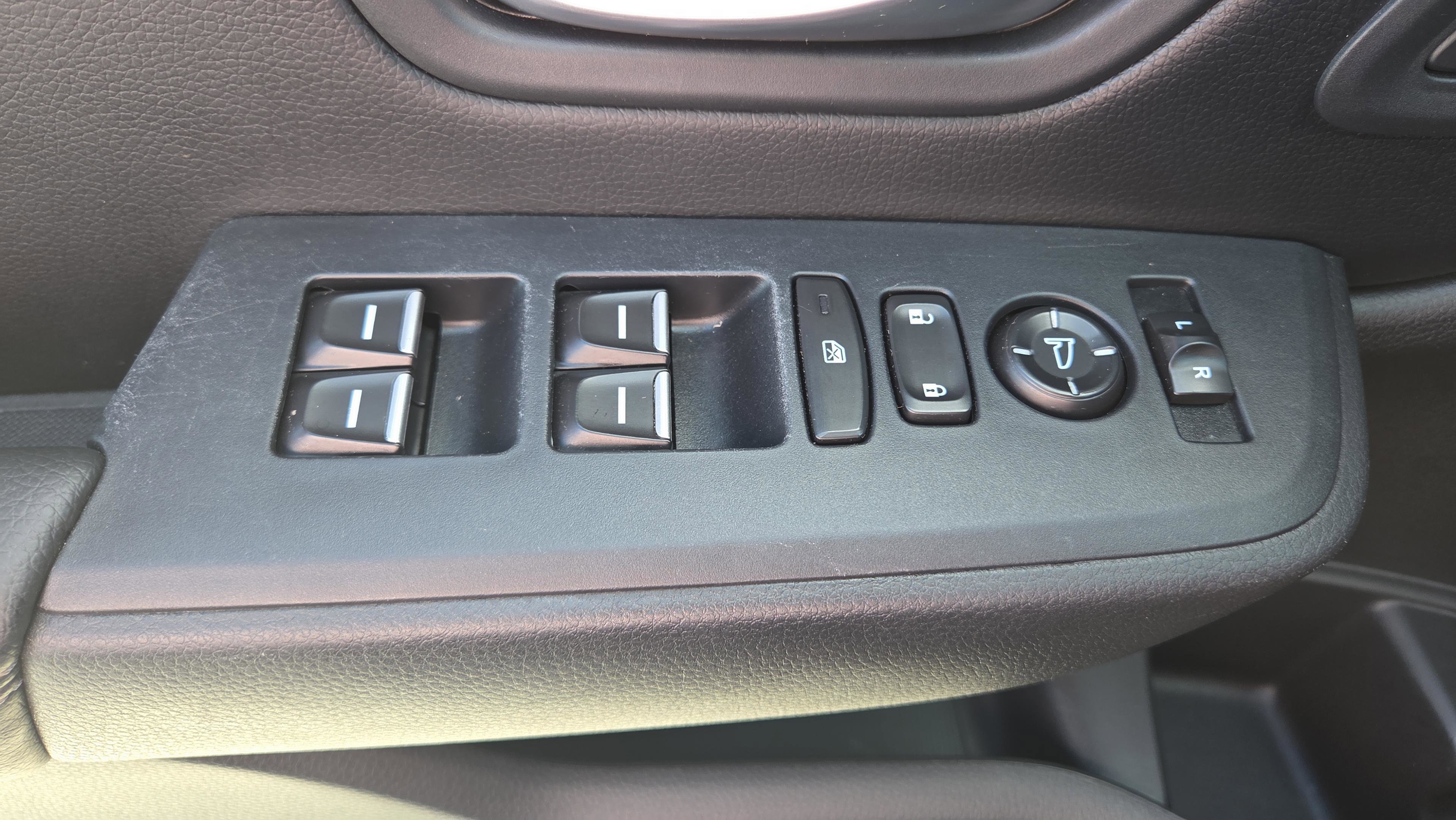 Used 2023 Honda Pilot Touring image 39