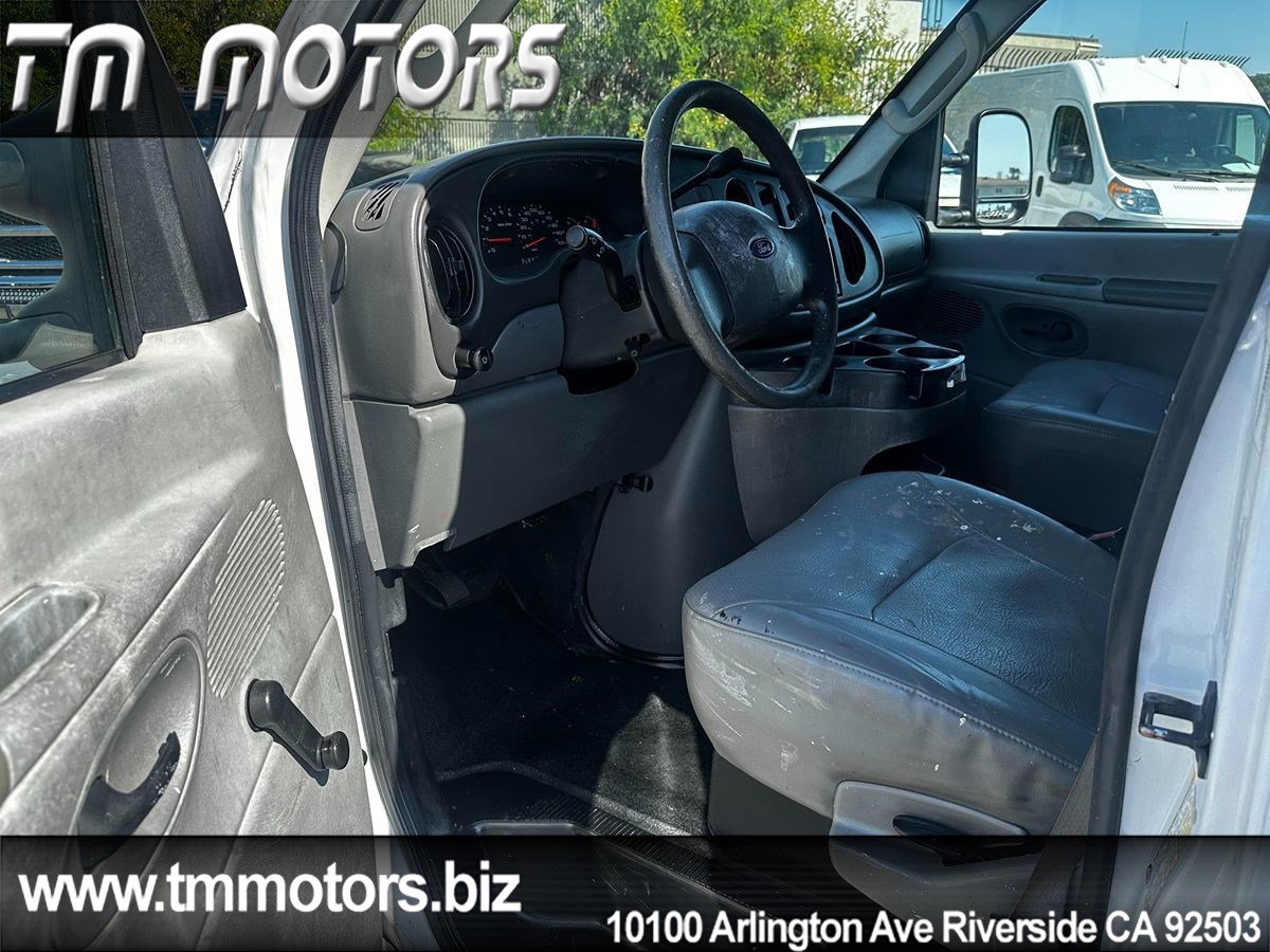 Used 2008 Ford E-350 and Econoline 350 Super Duty RWD image 6