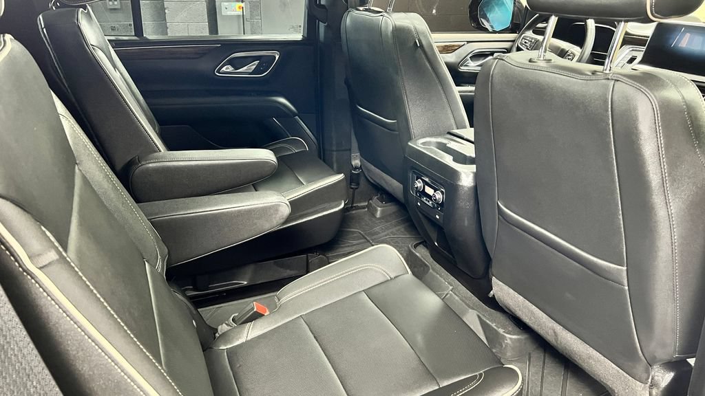 Used 2024 Chevrolet Tahoe Premier AWD/4WD image 22