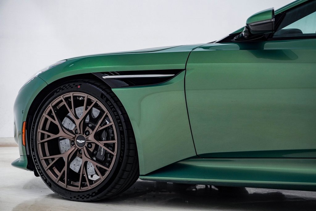 Used 2024 Aston Martin DB12 Coupe image 13