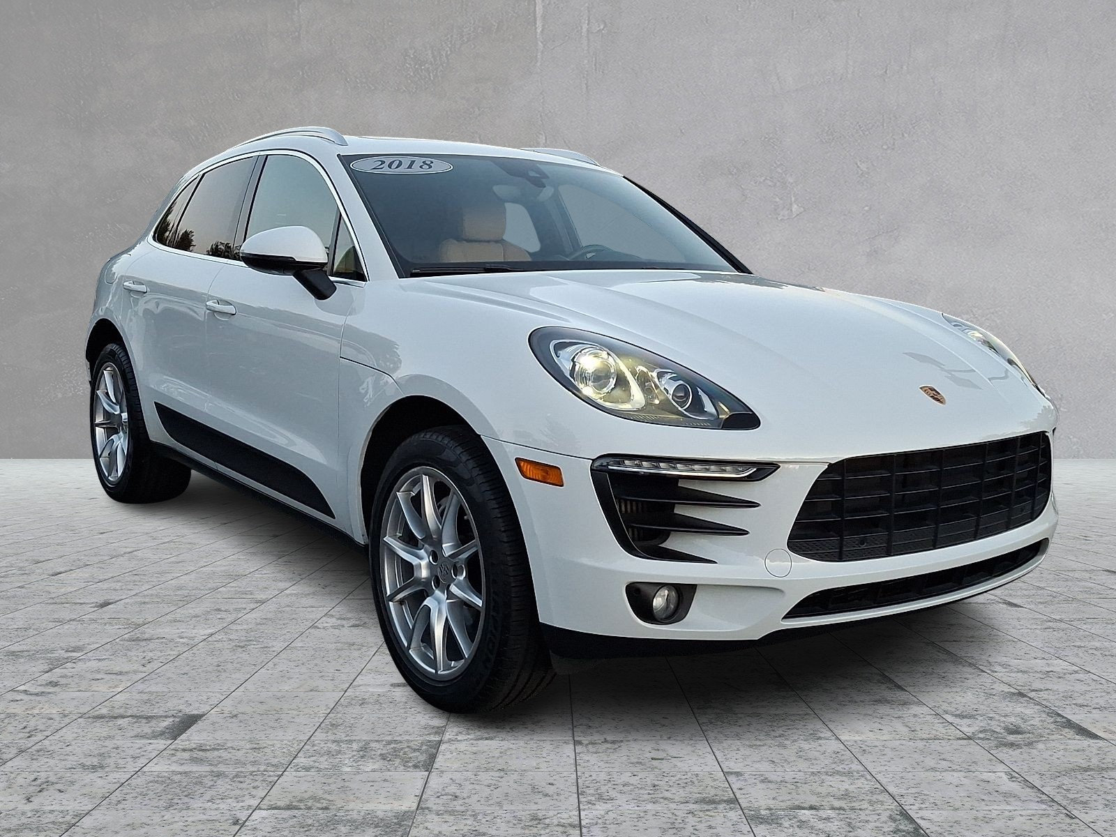 Used 2018 Porsche Macan S AWD/4WD image 3