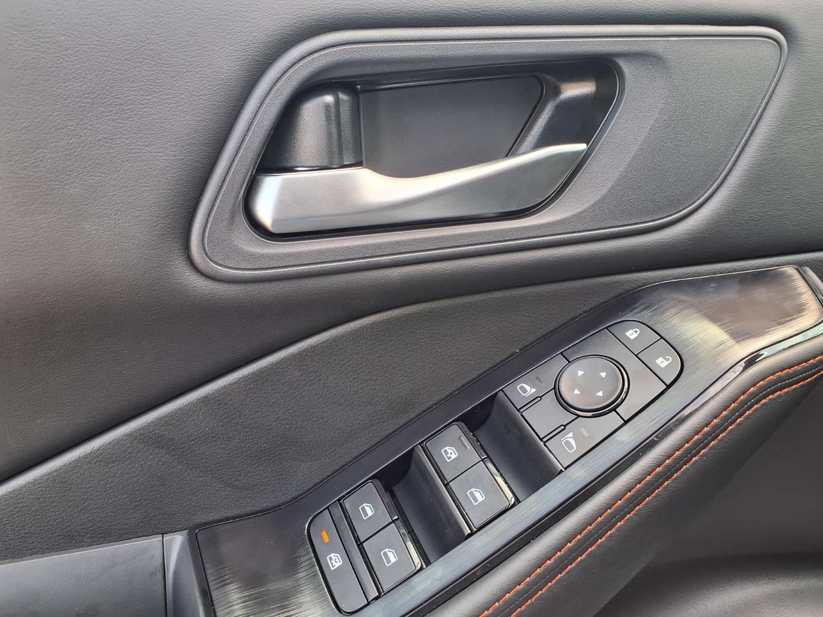 New 2026 Nissan Rogue SV AWD/4WD image 25