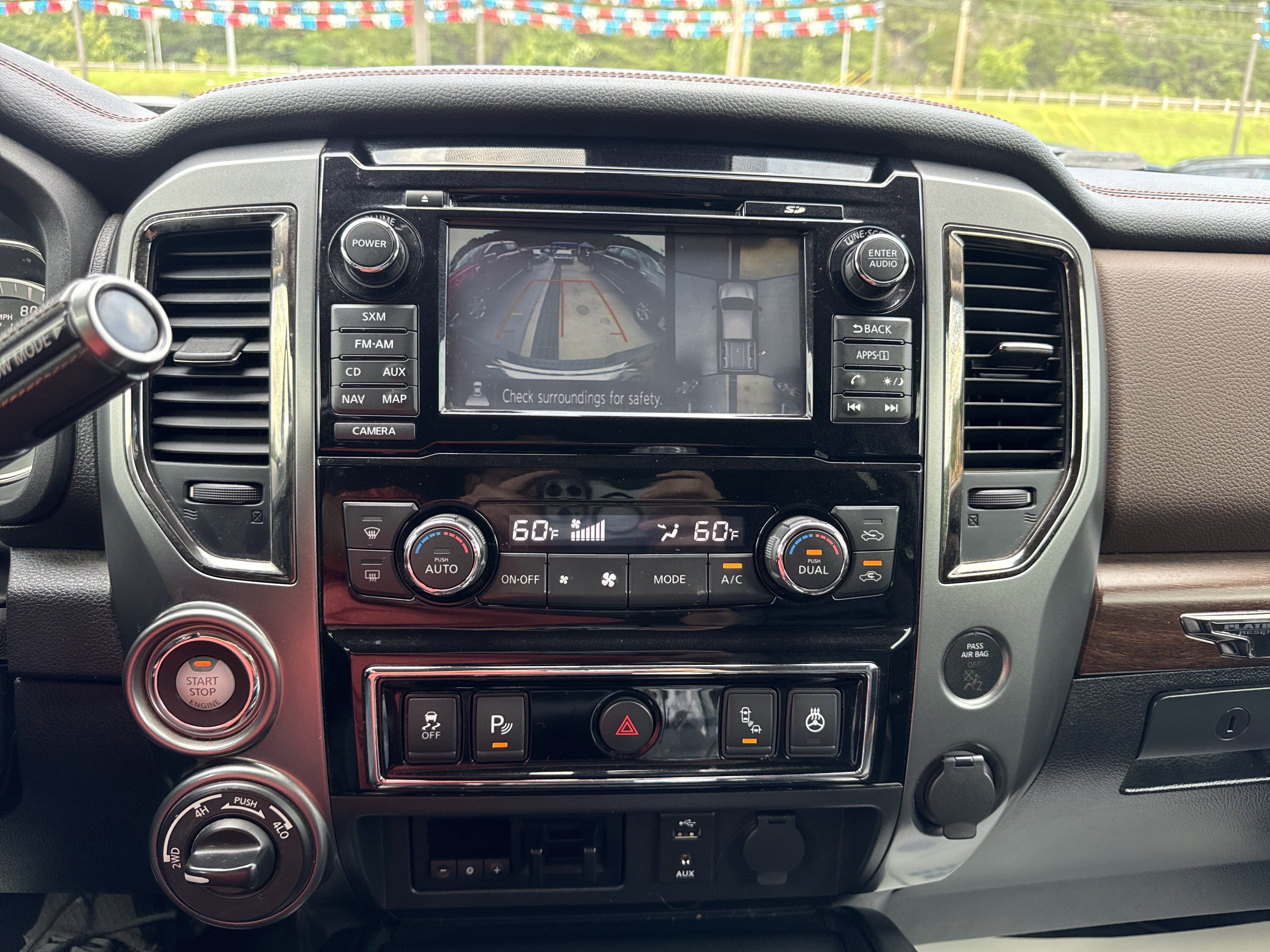 Used 2018 Nissan Titan Platinum Reserve w/ Platinum Utility Package AWD/4WD image 19