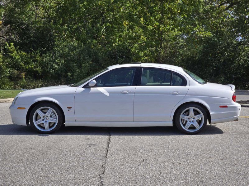 Used 2003 Jaguar S-TYPE R image 17