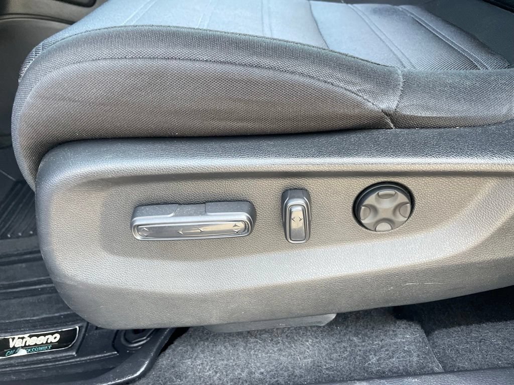 Used 2020 Honda CR-V EX image 11
