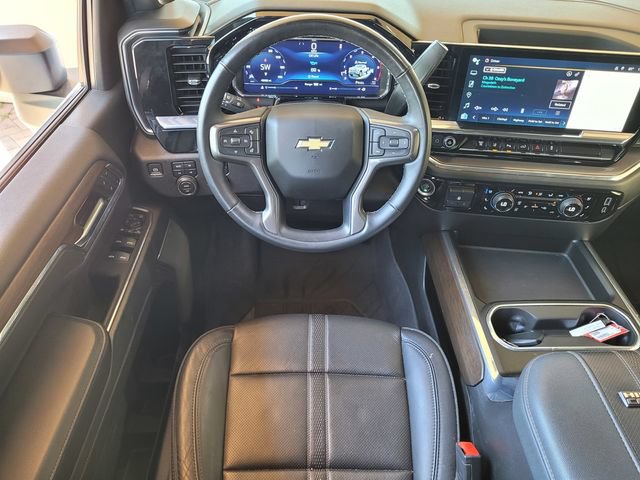 Used 2024 Chevrolet Silverado 3500 High Country AWD/4WD image 19