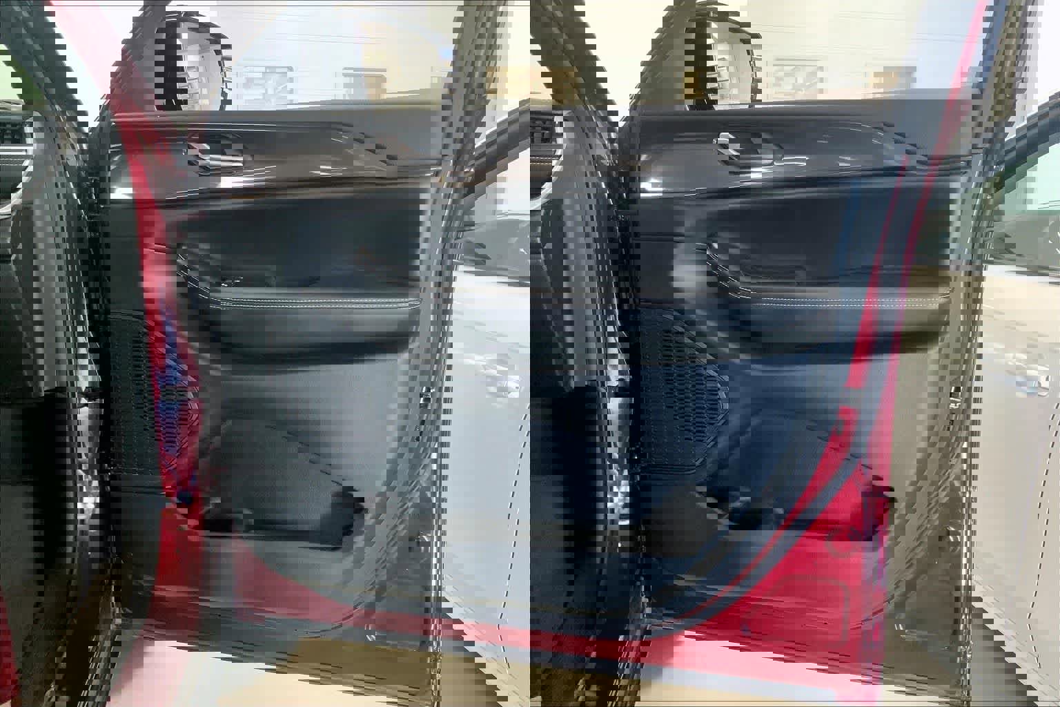 Used 2023 Jeep Grand Cherokee Altitude image 25