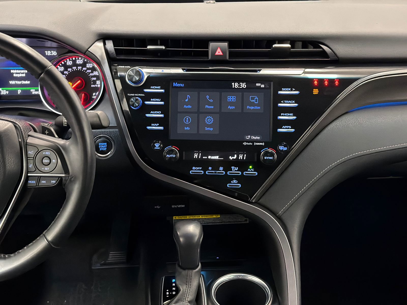 Used 2020 Toyota Camry XSE image 16