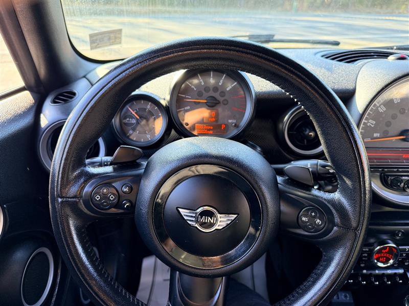 Used 2015 MINI Cooper S image 28