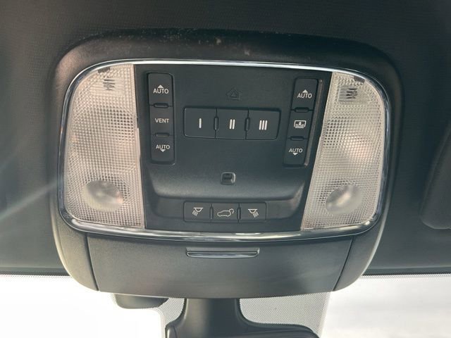 Used 2020 Jeep Grand Cherokee High Altitude image 14