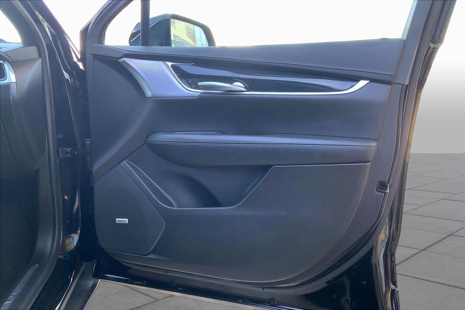 Used 2020 Cadillac XT5 Premium Luxury AWD/4WD image 23