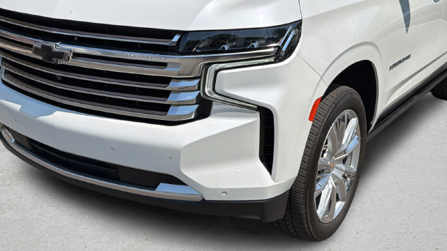 Used 2024 Chevrolet Suburban High Country AWD/4WD image 42