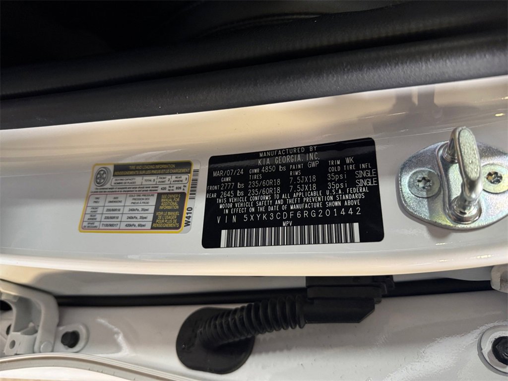 Certified 2024 Kia Sportage EX image 31