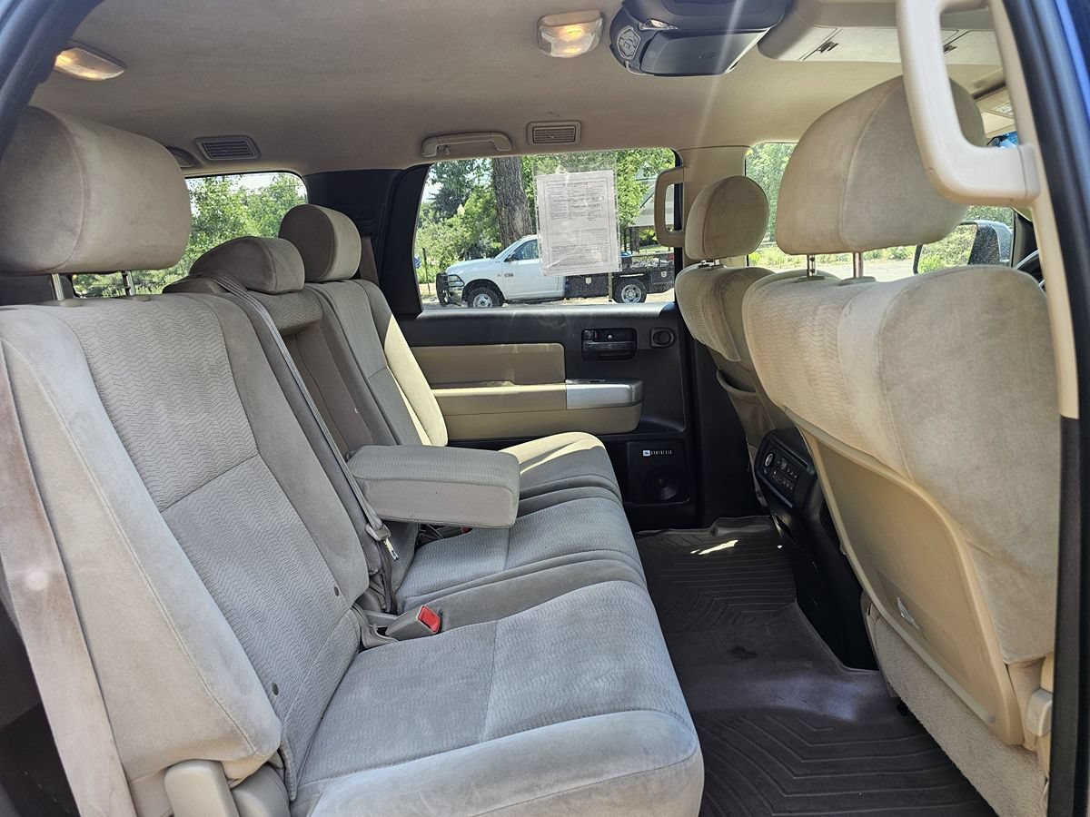 Used 2008 Toyota Sequoia SR5 AWD/4WD image 40