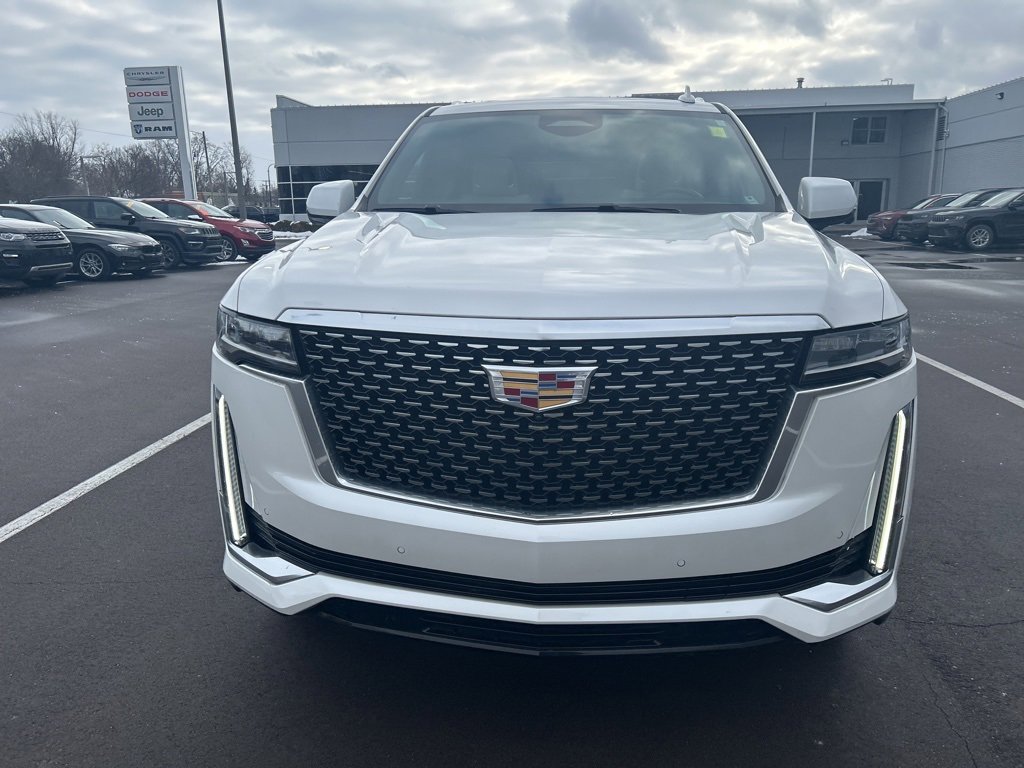 Used 2021 Cadillac Escalade Premium Luxury w/ Performance Package image 2