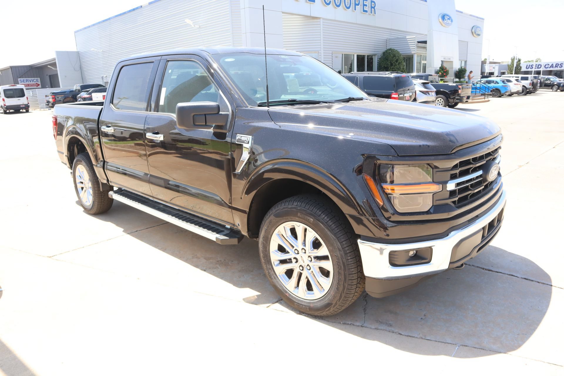 New 2026 Ford F150 XLT w/ XLT Chrome Appearance Package