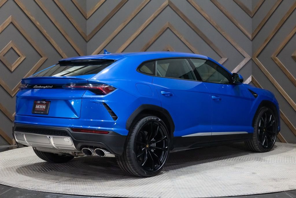Used 2020 Lamborghini Urus image 23