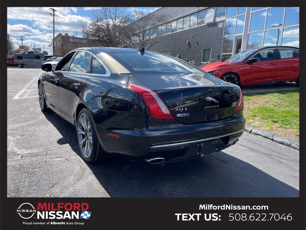 Used 2019 Jaguar XJ AWD image 3