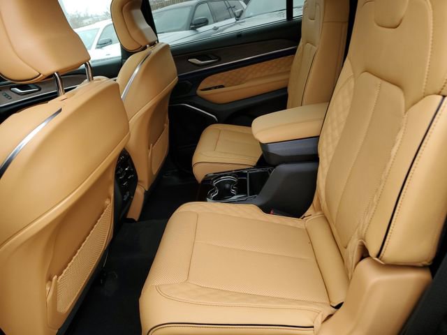 New 2025 Jeep Grand Cherokee L Summit image 16