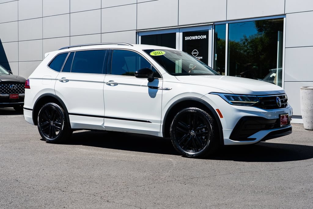 Used 2022 Volkswagen Tiguan SE R-Line