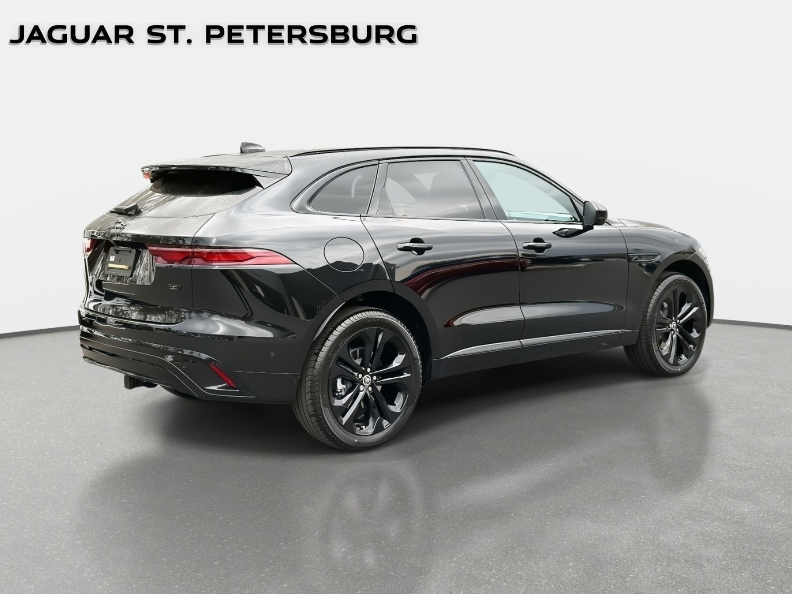 Used 2026 Jaguar F-PACE R-Dynamic S AWD/4WD image 4