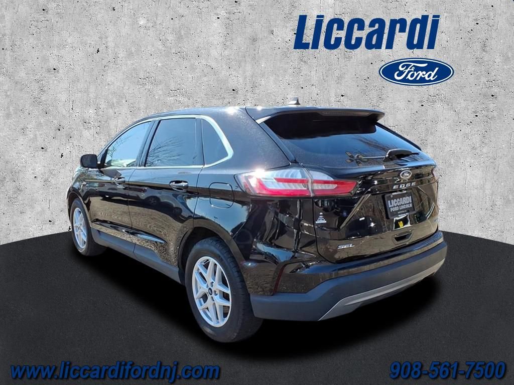 Certified 2022 Ford Edge SEL w/ Convenience Package AWD/4WD image 4
