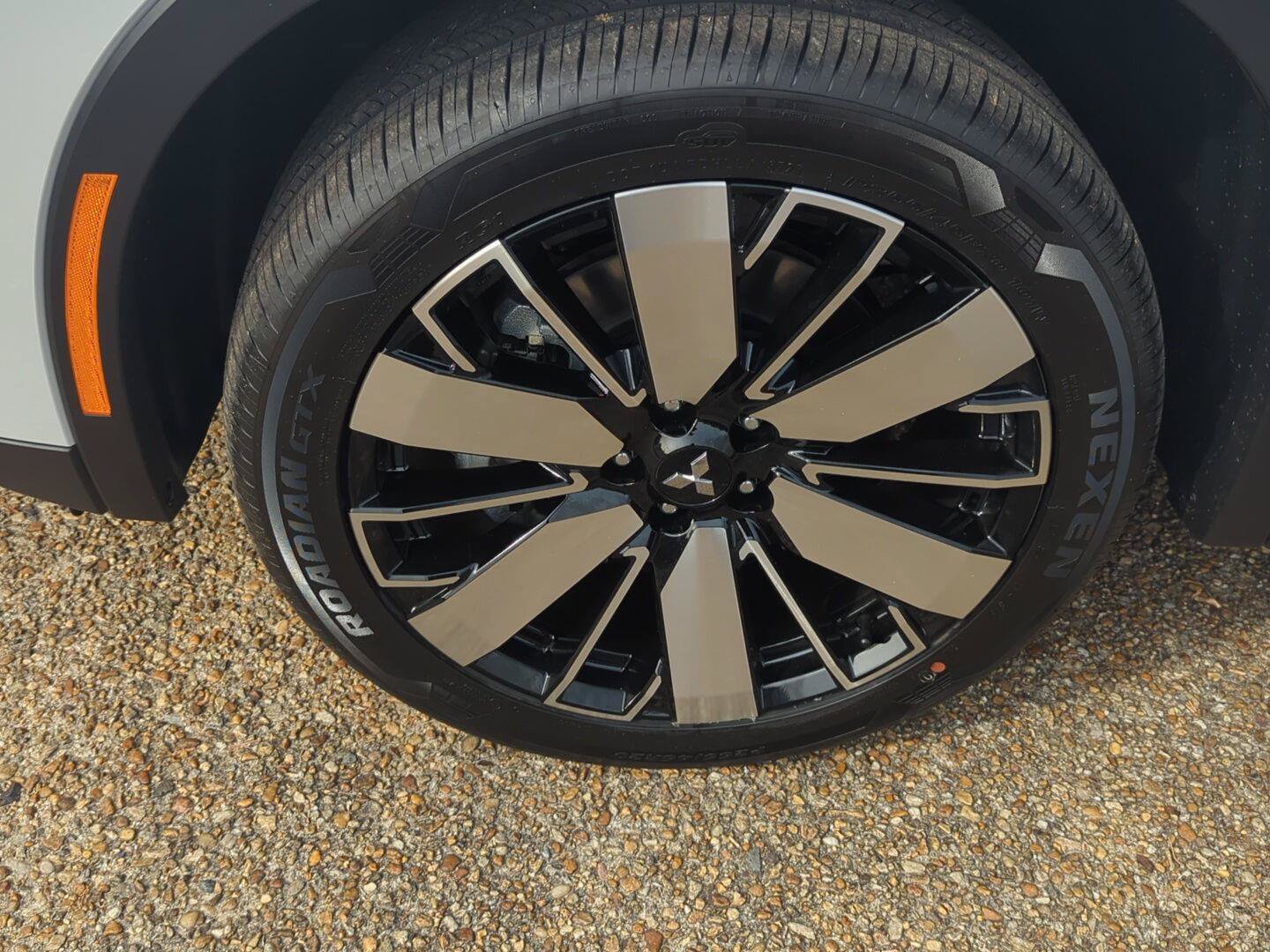 New 2026 Mitsubishi Outlander SE AWD/4WD image 15